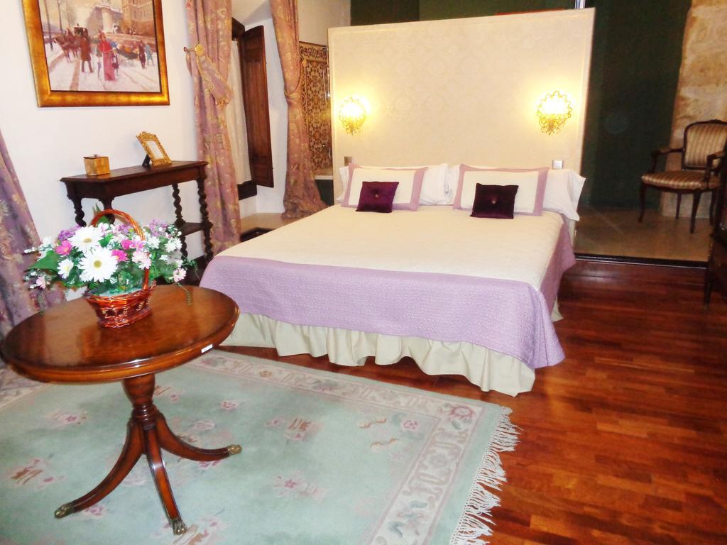 Hotel Boutique Nueve Leyendas Úbeda Esterno foto